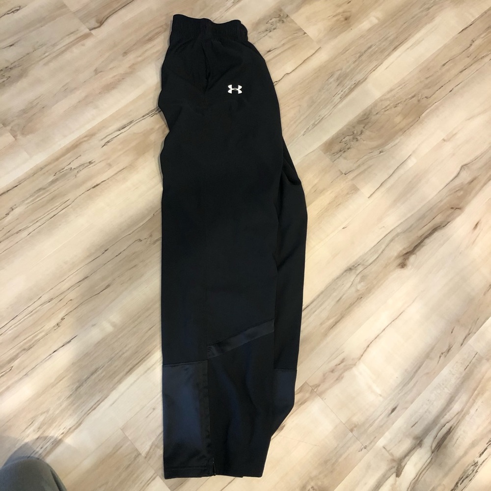 Under Amor sweatpants